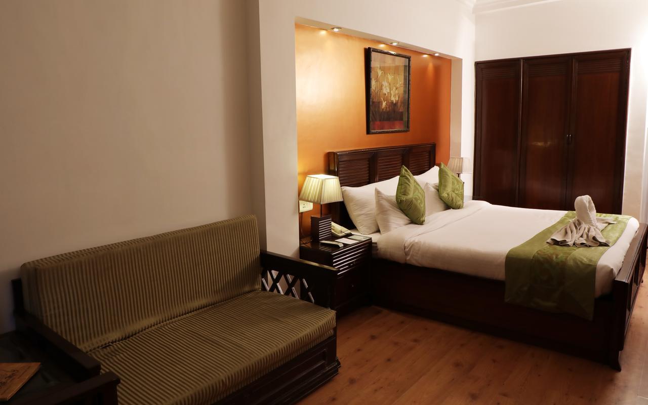 Hotel Baljees Regency Shimla Exterior foto