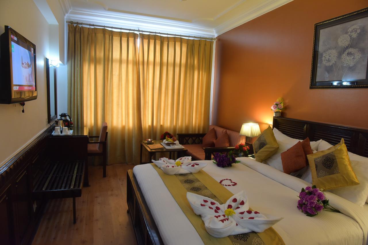Hotel Baljees Regency Shimla Exterior foto